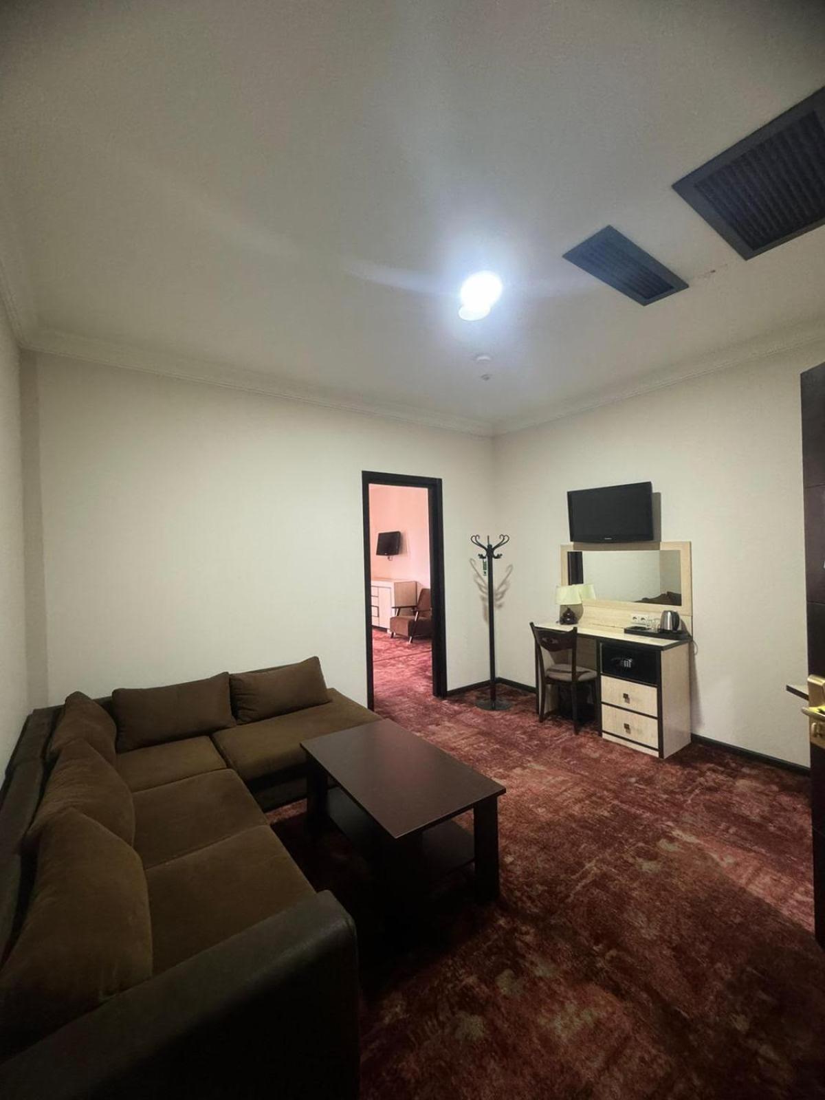 Hotel Beka Palace 第比利斯 外观 照片